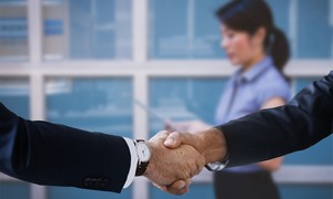 JR HOLDING ASI ogłasza partnerstwo, którego celem jest wdrożenie terapii leczenia stwardnie