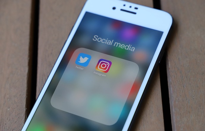 FDA sprawdzi, jak social media wpływają na wybory lekowe konsumentów
