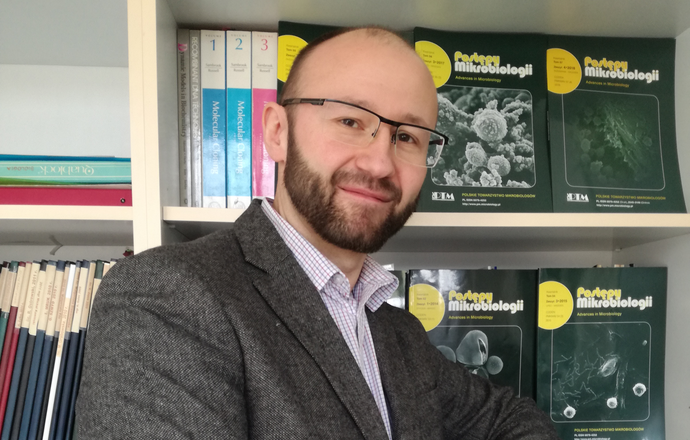 Biologia syntetyczna, czyli jak tchnąć życie w materię nieożywioną?