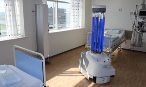 Roboty w walce z COVID-19. Pierwszy robot UVD niebawem pojawi się w szpitalu w Warszawie