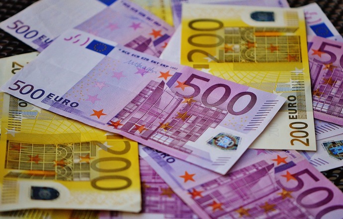 Fundacja na rzecz Nauki Polskiej przekaże 125 tys. euro na walkę z koronawirusem
