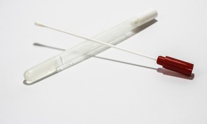 Nowy biosensor szybko wykrywający koronawirusa SARS-CoV-2 w wymazach z jamy nosowo-gardłowe
