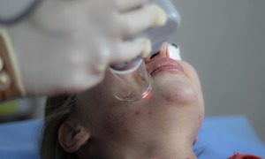 61% Polaków posiadających problemy skórne  skorzystało z konsultacji dermatologicznej podcz