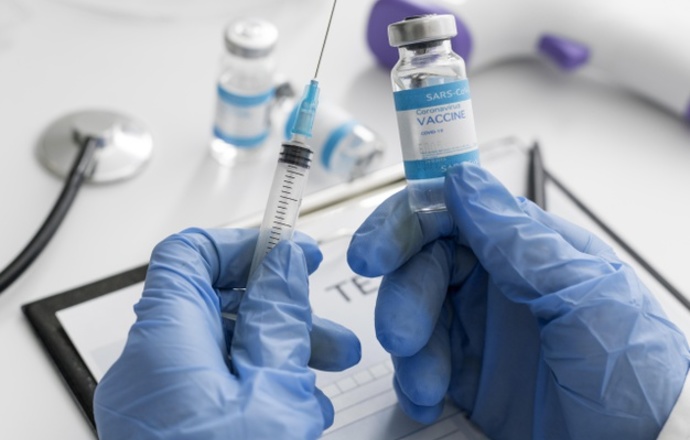J&J rozpoczął nowe badania kliniczne nad szczepionką przeciw COVID-19