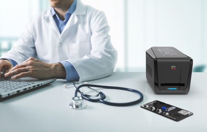 Genomtec opracował ultraszybki fluorescencyjny test dwugenowy na SARS-CoV-2 w technologii R