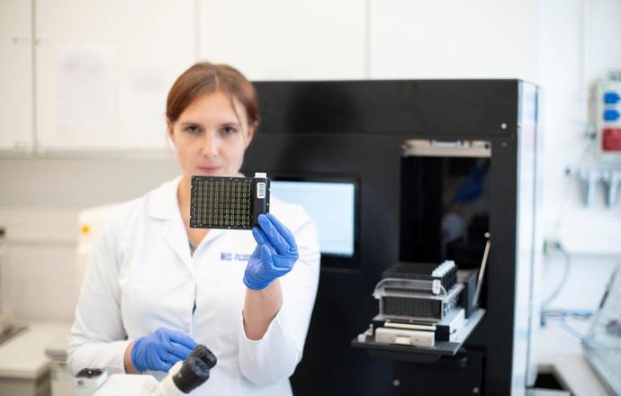 Scope Fluidics rozpoczął weryfikację systemu BacterOMIC stanowiącą jeden z elementów wchodz
