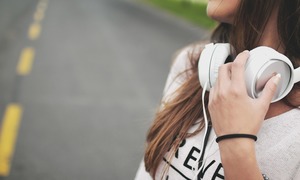 Pokolenie mp3 – coraz więcej osób z niedosłuchem. Winne słuchawki?