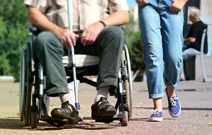 Innowacyjne formy terapii lekowych pozwalają na ograniczenie hospitalizacji i uniknięcie ek