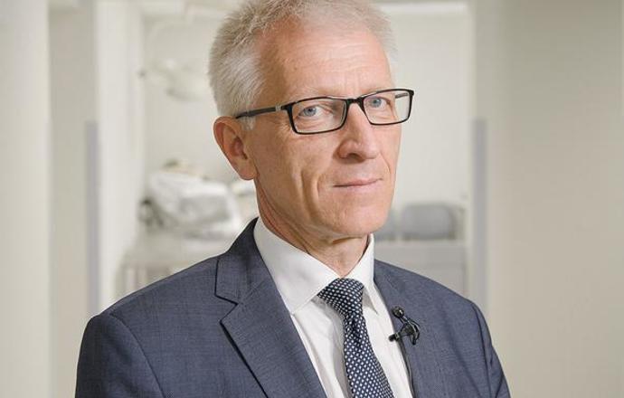 Prof. Jarosław Kaźmierczak: „Telemonitoring urządzeń wszczepialnych to technologia win-win-