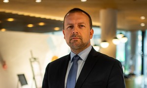 Dr n. med. Szymon Budrejko ostrzega: „Nieuzasadnione przyjęcie płynu Lugola może grozić ary
