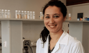 „Bio-maska w postaci hybrydy hydrożel-nanodyspersja przeznaczona do stosowania po terapii l