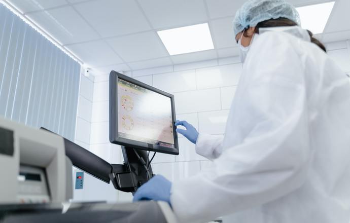 Sztuczna inteligencja w diagnostyce laboratoryjnej – potencjał i wyzwania