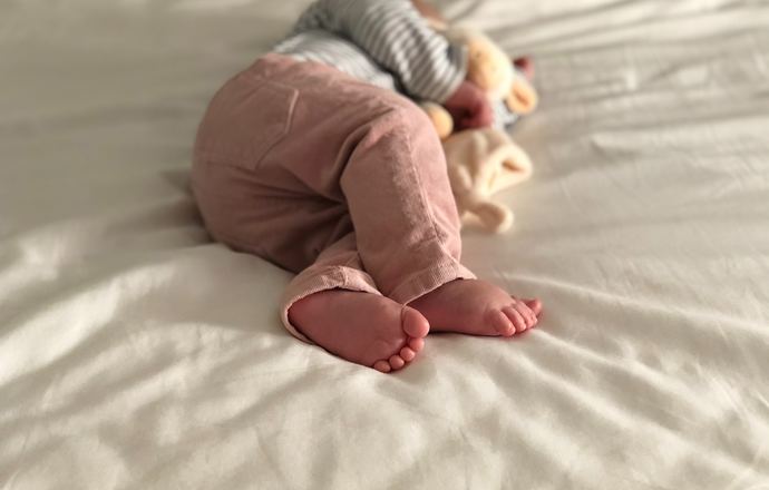 Dzieci i młodzież w USA coraz częściej przyjmuje melatoninę