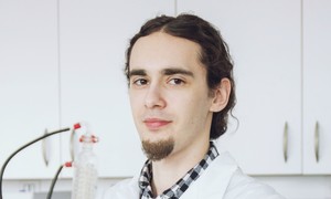 Polak opracowuje podwójną strategię walki z rakiem prostaty „opornym na kastrację”