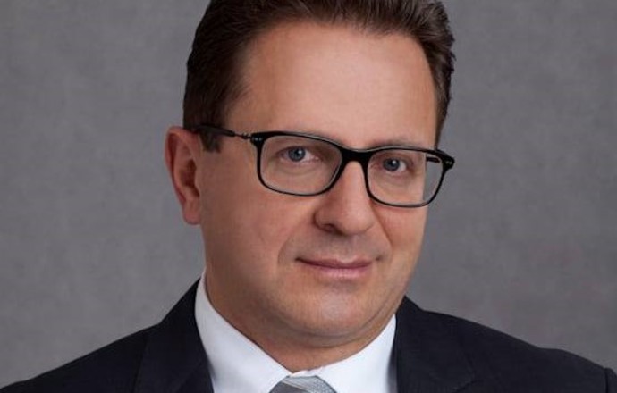 Prof. Robert J. Gil: „Kardiologia to bardzo wdzięczne pole do inwestycji”