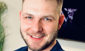 Jak zadbać o siebie w okresie zimowo-świątecznym? Pięć praktycznych wskazówek ratownika med