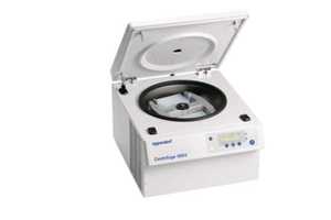 Wirówka 5804, 230 V/50-60 Hz z rotorem S-4-72 i adapterami na probówki Flacon 15/50 mL z wt