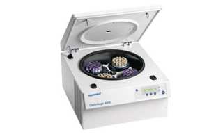 Wirówka 5810 230V/50-60Hz z rotorem S-4-104 zawierająca adapter do probówek o okrągłym dnie